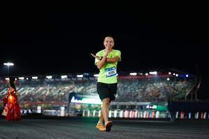 BIB: 428
                            <button type="button" onclick="openModal(19599511)" class="btn btn-primary btn-sm float-right btn-popup" data-toggle="modal" data-target=".modal-high-quality">
                        <i class="fas fa-shopping-cart"></i> Add to Cart
                    </button>
                                            <button type="button" onclick="isThisMe(19599511, true)" class="btn btn-success btn-sm float-right btn-popup btn-isme hidden" data-toggle="tooltip" data-placement="bottom" title="นี่คือรูปของคุณใช่ไหม คลิกที่นี่เพื่อเอาเข้าอัลบั้ม">
                        <i class="fas fa-plus"></i> Add to album
                    </button>
                    <button type="button" onclick="isThisMe(19599511, false)" class="btn btn-warning btn-sm float-right btn-popup btn-isnotme hidden">
                        <i class="fas fa-ban"></i> Remove from album
                    </button>